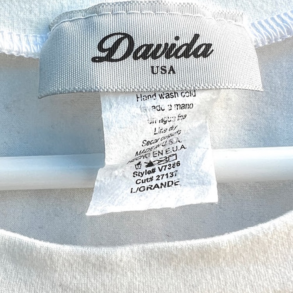 Davida Glitz & Glamour Beads Rhinestones Y2K Graphic Scoop Neck Tee Shirt - Picture 5 of 9